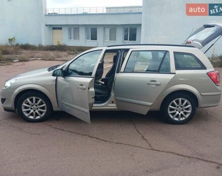 Опель Астра 2008 в Чернигове на Automoto.ua Серый Опель Астра, объемом двигателя 1.6 л и пробегом 150 тыс. км за 5500 $, фото 7 на Automoto.ua