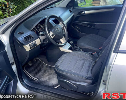 Сірий Опель Астра, об'ємом двигуна 1.7 л та пробігом 257 тис. км за 5550 $, фото 7 на Automoto.ua