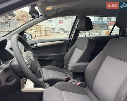 Сірий Опель Астра, об'ємом двигуна 1.6 л та пробігом 275 тис. км за 4999 $, фото 19 на Automoto.ua