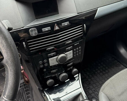 Серый Опель Астра, объемом двигателя 1.6 л и пробегом 289 тыс. км за 4200 $, фото 8 на Automoto.ua