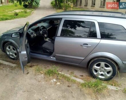 Серый Опель Астра, объемом двигателя 1.7 л и пробегом 290 тыс. км за 6000 $, фото 8 на Automoto.ua