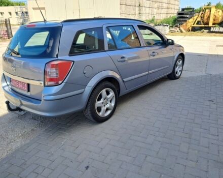 Серый Опель Астра, объемом двигателя 1.6 л и пробегом 156 тыс. км за 5700 $, фото 2 на Automoto.ua