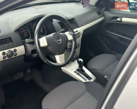 Серый Опель Астра, объемом двигателя 1.8 л и пробегом 188 тыс. км за 6300 $, фото 10 на Automoto.ua