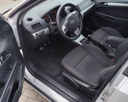 Сірий Опель Астра, об'ємом двигуна 0 л та пробігом 285 тис. км за 4850 $, фото 4 на Automoto.ua