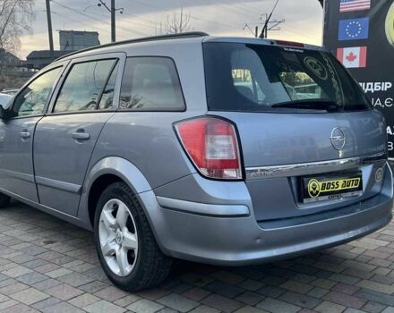 Серый Опель Астра, объемом двигателя 1.4 л и пробегом 220 тыс. км за 5500 $, фото 4 на Automoto.ua