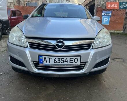 Серый Опель Астра, объемом двигателя 1.7 л и пробегом 280 тыс. км за 4700 $, фото 7 на Automoto.ua