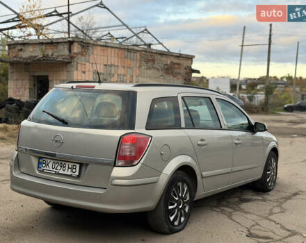 Опель Астра 2008 в Ровно на Automoto.ua Серый Опель Астра, объемом двигателя 1.91 л и пробегом 255 тыс. км за 4300 $, фото 20 на Automoto.ua