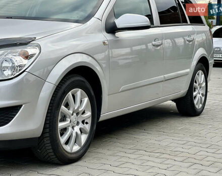 Опель Астра 2008 в Виннице на Automoto.ua Серый Опель Астра, объемом двигателя 1.8 л и пробегом 166 тыс. км за 6499 $, фото 16 на Automoto.ua