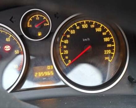 Сірий Опель Астра, об'ємом двигуна 1.69 л та пробігом 235 тис. км за 5000 $, фото 3 на Automoto.ua