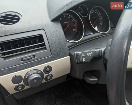 Сірий Опель Астра, об'ємом двигуна 1.4 л та пробігом 194 тис. км за 4999 $, фото 38 на Automoto.ua