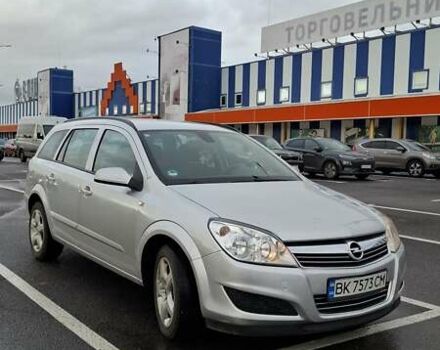 Опель Астра 2008 у Луцьку на Automoto.ua Сірий Опель Астра, об'ємом двигуна 1.69 л та пробігом 238 тис. км за 5650 $, фото 2 на Automoto.ua