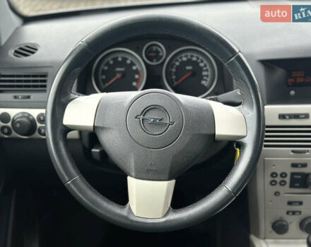 Серый Опель Астра, объемом двигателя 1.8 л и пробегом 188 тыс. км за 6300 $, фото 15 на Automoto.ua