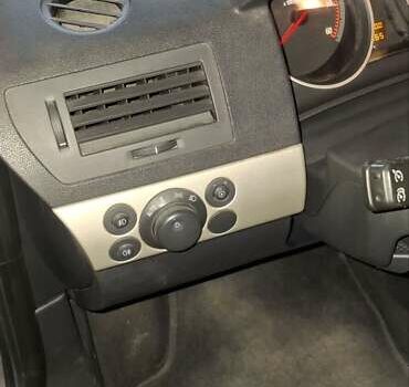 Сірий Опель Астра, об'ємом двигуна 1.69 л та пробігом 235 тис. км за 5000 $, фото 5 на Automoto.ua