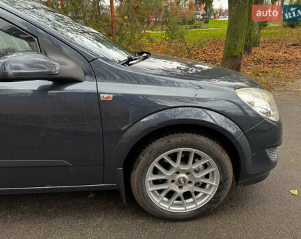 Серый Опель Астра, объемом двигателя 1.6 л и пробегом 197 тыс. км за 5990 $, фото 4 на Automoto.ua