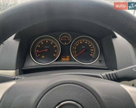 Сірий Опель Астра, об'ємом двигуна 1.6 л та пробігом 260 тис. км за 4699 $, фото 22 на Automoto.ua