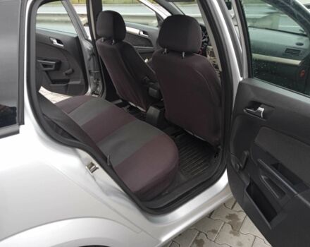 Серый Опель Астра, объемом двигателя 1.7 л и пробегом 228 тыс. км за 4900 $, фото 7 на Automoto.ua