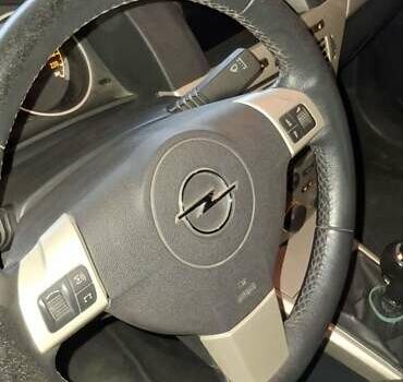 Сірий Опель Астра, об'ємом двигуна 1.69 л та пробігом 235 тис. км за 5000 $, фото 6 на Automoto.ua