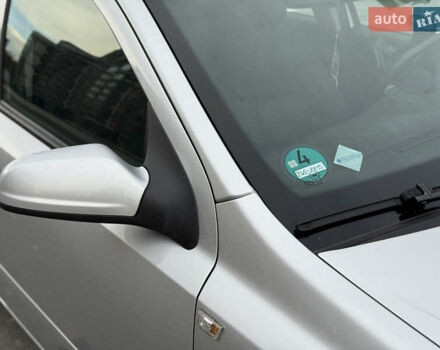 Серый Опель Астра, объемом двигателя 1.7 л и пробегом 228 тыс. км за 4899 $, фото 3 на Automoto.ua