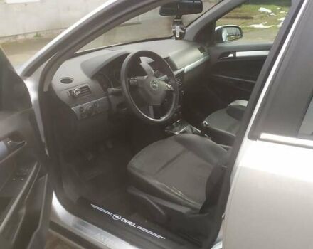 Серый Опель Астра, объемом двигателя 1.7 л и пробегом 285 тыс. км за 5500 $, фото 19 на Automoto.ua