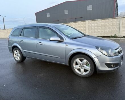 Опель Астра 2008 в Андрушевке на Automoto.ua Серый Опель Астра, объемом двигателя 1.9 л и пробегом 227 тыс. км за 2800 $, фото 2 на Automoto.ua