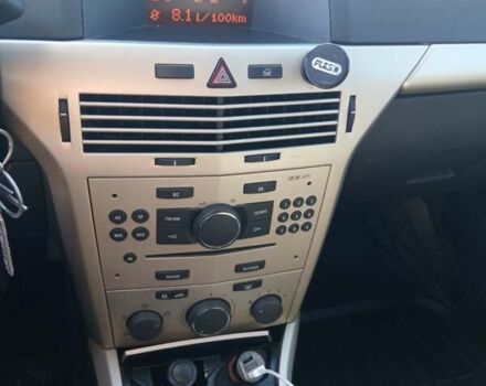 Серый Опель Астра, объемом двигателя 1.36 л и пробегом 200 тыс. км за 6000 $, фото 4 на Automoto.ua