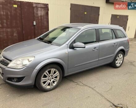 Серый Опель Астра, объемом двигателя 1.6 л и пробегом 156 тыс. км за 6100 $, фото 2 на Automoto.ua