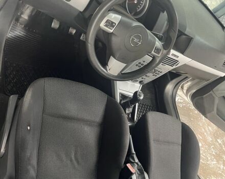 Опель Астра 2008 в Синельниковом на Automoto.ua Серый Опель Астра, объемом двигателя 1.9 л и пробегом 1 тыс. км за 2650 $, фото 7 на Automoto.ua