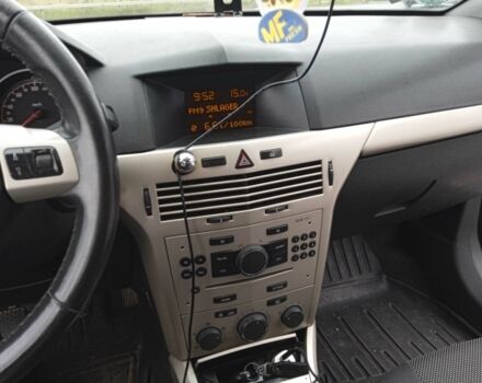 Серый Опель Астра, объемом двигателя 1.7 л и пробегом 228 тыс. км за 4900 $, фото 10 на Automoto.ua