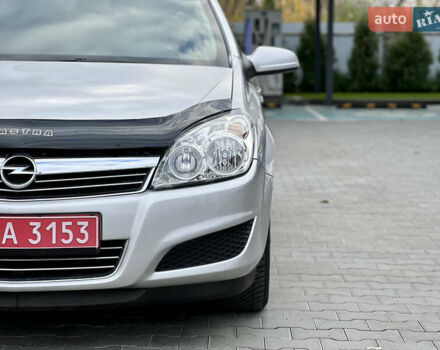 Опель Астра 2008 в Виннице на Automoto.ua Серый Опель Астра, объемом двигателя 1.8 л и пробегом 166 тыс. км за 6499 $, фото 10 на Automoto.ua