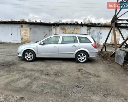 Серый Опель Астра, объемом двигателя 1.7 л и пробегом 280 тыс. км за 4999 $, фото 6 на Automoto.ua