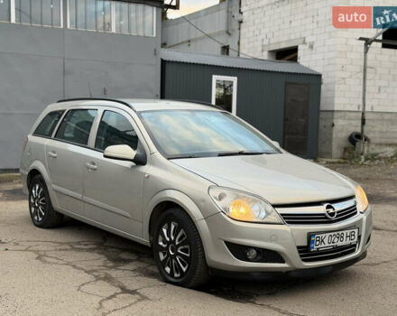 Опель Астра 2008 в Ровно на Automoto.ua Серый Опель Астра, объемом двигателя 1.91 л и пробегом 255 тыс. км за 4300 $, фото 14 на Automoto.ua