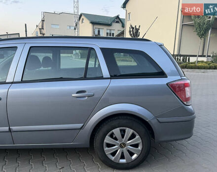 Серый Опель Астра, объемом двигателя 1.6 л и пробегом 234 тыс. км за 5700 $, фото 4 на Automoto.ua