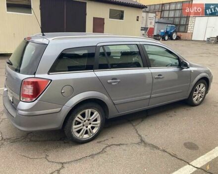 Серый Опель Астра, объемом двигателя 1.6 л и пробегом 156 тыс. км за 6100 $, фото 7 на Automoto.ua