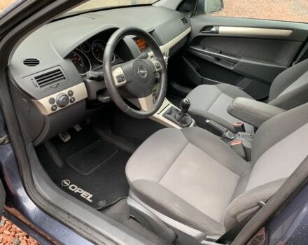 Сірий Опель Астра, об'ємом двигуна 1.7 л та пробігом 241 тис. км за 5700 $, фото 4 на Automoto.ua