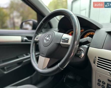 Опель Астра 2008 в Дрогобыче на Automoto.ua Серый Опель Астра, объемом двигателя 1.3 л и пробегом 270 тыс. км за 4450 $, фото 49 на Automoto.ua