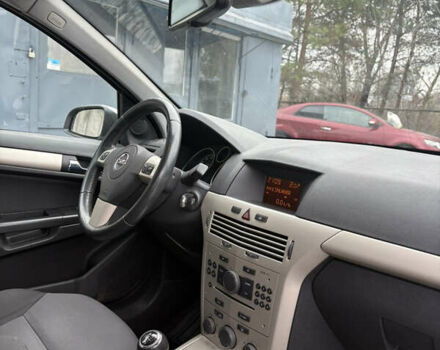 Серый Опель Астра, объемом двигателя 1.6 л и пробегом 215 тыс. км за 6000 $, фото 35 на Automoto.ua