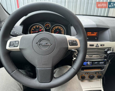 Сірий Опель Астра, об'ємом двигуна 1.6 л та пробігом 248 тис. км за 5100 $, фото 4 на Automoto.ua
