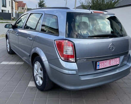 Серый Опель Астра, объемом двигателя 1.6 л и пробегом 214 тыс. км за 5700 $, фото 2 на Automoto.ua