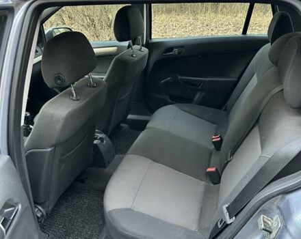 Серый Опель Астра, объемом двигателя 1.6 л и пробегом 216 тыс. км за 5600 $, фото 12 на Automoto.ua