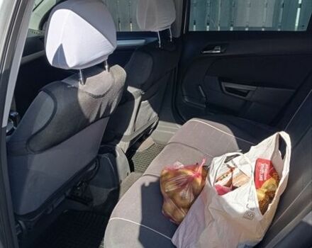 Серый Опель Астра, объемом двигателя 1.6 л и пробегом 240 тыс. км за 4999 $, фото 5 на Automoto.ua