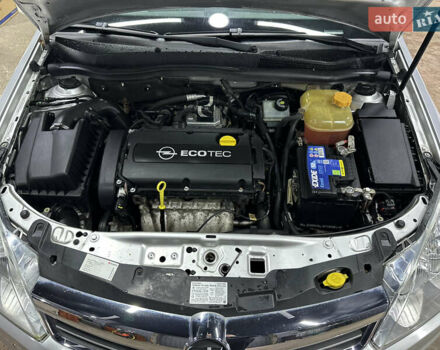 Серый Опель Астра, объемом двигателя 1.6 л и пробегом 195 тыс. км за 5700 $, фото 37 на Automoto.ua