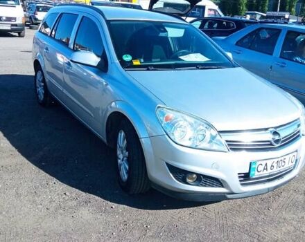 Серый Опель Астра, объемом двигателя 1.36 л и пробегом 200 тыс. км за 6000 $, фото 2 на Automoto.ua