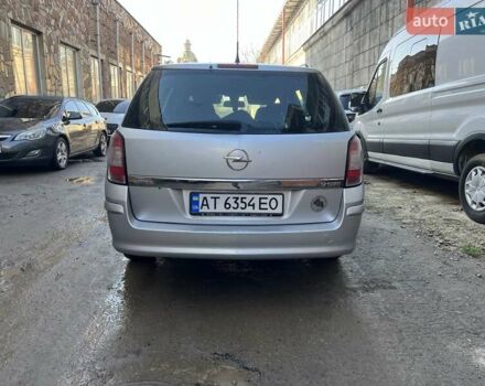 Серый Опель Астра, объемом двигателя 1.7 л и пробегом 280 тыс. км за 4700 $, фото 1 на Automoto.ua