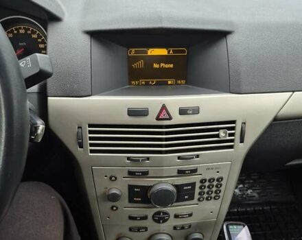 Опель Астра 2008 в Черкассах на Automoto.ua Серый Опель Астра, объемом двигателя 1.9 л и пробегом 220 тыс. км за 5000 $, фото 11 на Automoto.ua