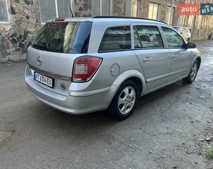 Серый Опель Астра, объемом двигателя 1.7 л и пробегом 280 тыс. км за 4700 $, фото 4 на Automoto.ua