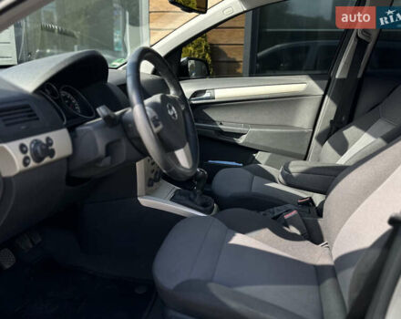 Сірий Опель Астра, об'ємом двигуна 1.69 л та пробігом 84 тис. км за 7400 $, фото 29 на Automoto.ua