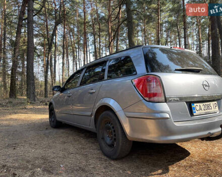 Серый Опель Астра, объемом двигателя 1.8 л и пробегом 240 тыс. км за 5500 $, фото 3 на Automoto.ua