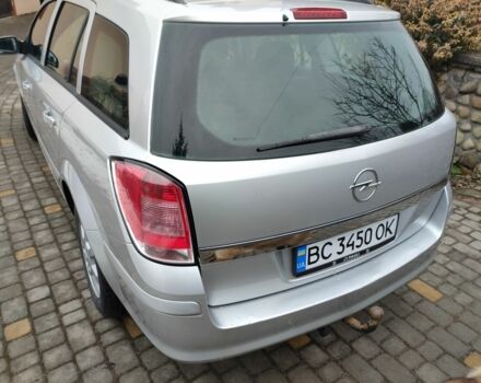 Серый Опель Астра, объемом двигателя 1.7 л и пробегом 215 тыс. км за 5249 $, фото 2 на Automoto.ua