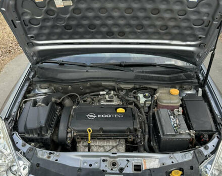 Серый Опель Астра, объемом двигателя 1.6 л и пробегом 216 тыс. км за 5600 $, фото 18 на Automoto.ua