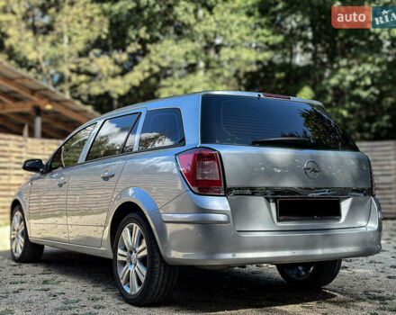 Серый Опель Астра, объемом двигателя 1.6 л и пробегом 210 тыс. км за 5500 $, фото 14 на Automoto.ua